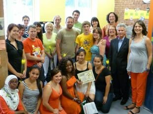La réussite des six participants au programme Desjardins – Jeunes a été soulignée lors d'un cocktail qui a réuni parents, employeurs, les membres des caisses Desjardins ainsi que les équipes du Carrefour jeunesse-emploi du Sud-Ouest de Montréal et du RESO.