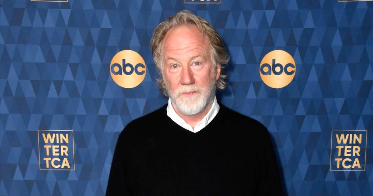 Affaire de Pédocriminalité du Directeur de ‘The Cleaning Lady’, Timothy Busfield : Tout Ce Qu'il Faut Savoir.